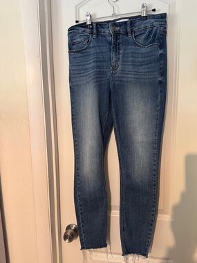Studio Blue woman’s  Skinny Jeans in Medium Blue Wash